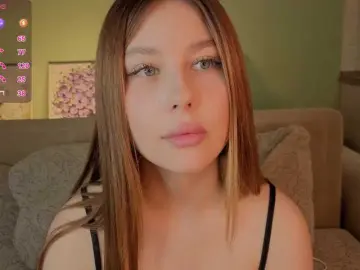 AliceGrand  live sex cam