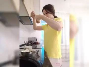 Bogina2  live sex cam