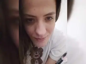 Bogina2  live sex cam
