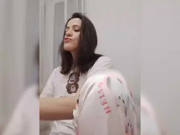 Bogina2  live sex cam