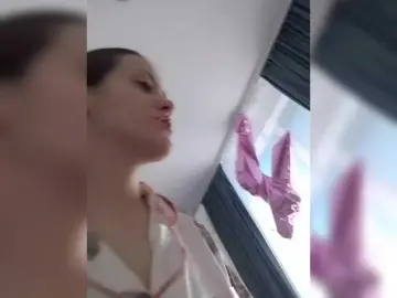 Bogina2  live sex cam