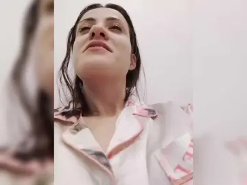 Bogina2  live sex cam