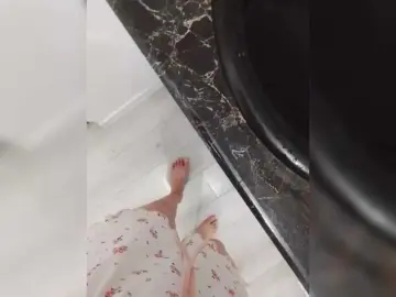 Bogina2  live sex cam