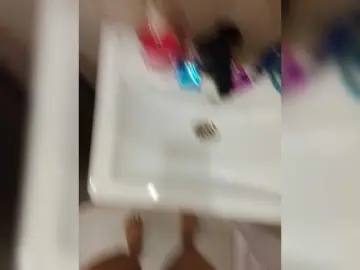 Bogina2  live sex cam