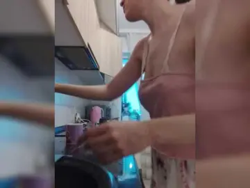 Bogina2  live sex cam