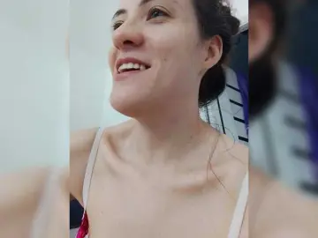 Bogina2  live sex cam