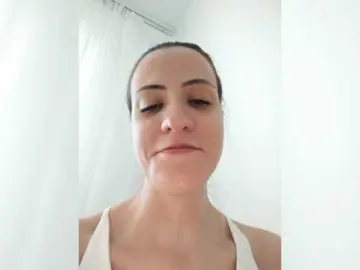 Bogina2  live sex cam