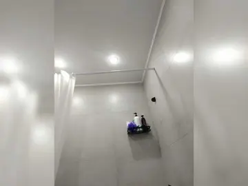 Bogina2  live sex cam