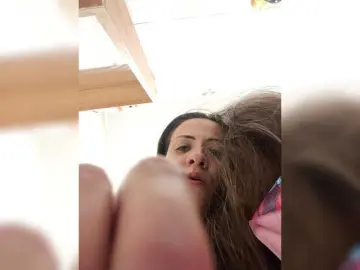Bogina2  live sex cam