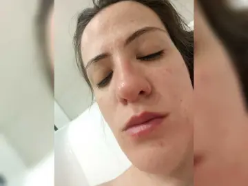 Bogina2  live sex cam
