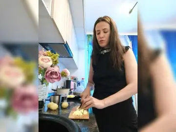 Bogina2  live sex cam