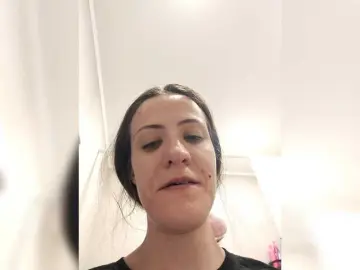 Bogina2  live sex cam
