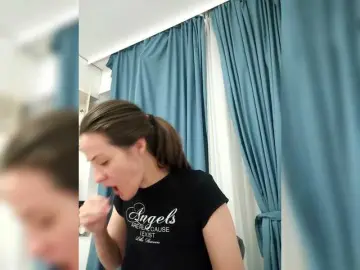 Bogina2  live sex cam