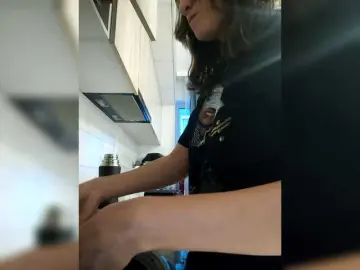 Bogina2  live sex cam