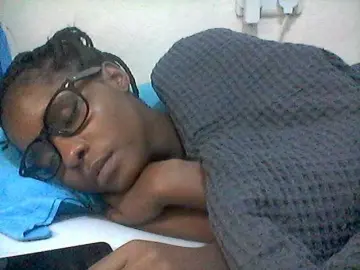 Ebonysly  live sex cam