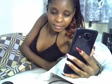 Ebonysly  live sex cam