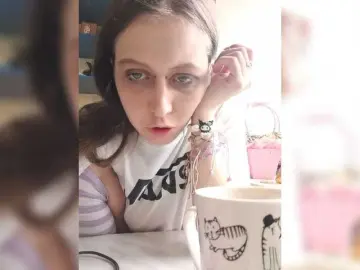 HEXAHEAD  live sex cam