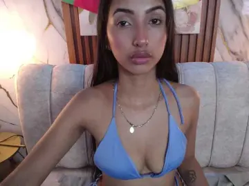 SweetyLally  live sex cam