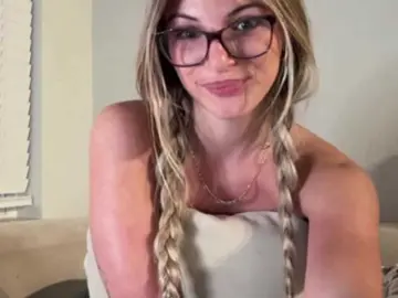 TheRosieCheeks  live sex cam