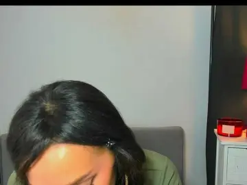 WildOlivia  live sex cam