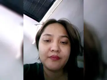 Hairyquinn28  live sex cam