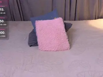 Hikom1o  live sex cam