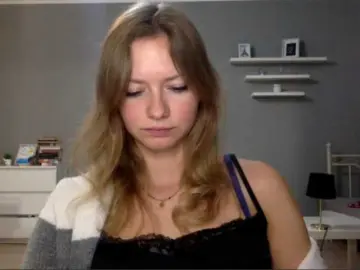 KissMillie  live sex cam