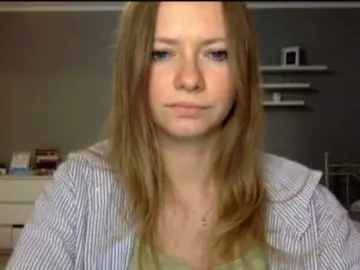 KissMillie  live sex cam