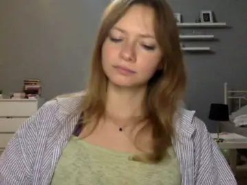 KissMillie  live sex cam