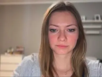 KissMillie  live sex cam