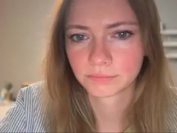 KissMillie  live sex cam