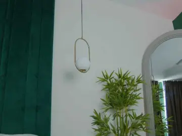 AzraKnox  live sex cam