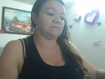 LluviaXDorada  live sex cam