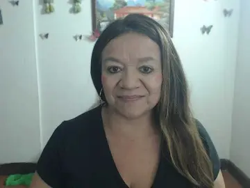 LluviaXDorada  live sex cam