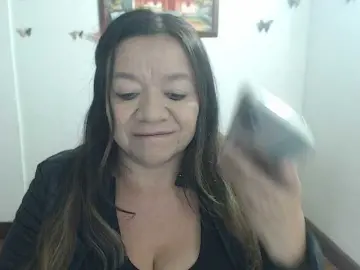 LluviaXDorada  live sex cam