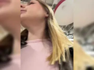 Elegantbabe  live sex cam