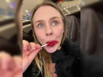 Elegantbabe  live sex cam