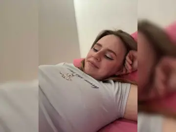 Elegantbabe  live sex cam