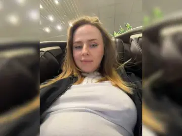 Elegantbabe  live sex cam