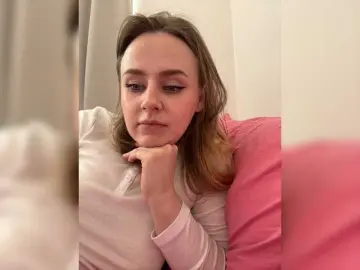 Elegantbabe  live sex cam