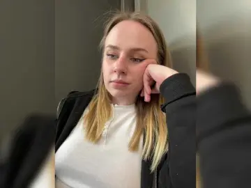 Elegantbabe  live sex cam