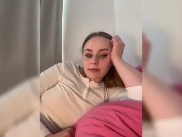Elegantbabe  live sex cam