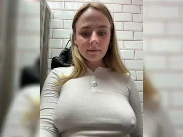Elegantbabe  live sex cam