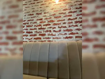 Elegantbabe  live sex cam