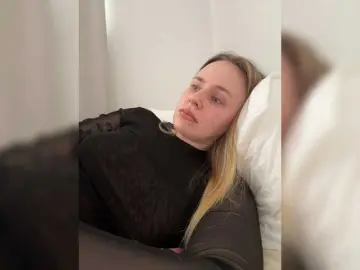 Elegantbabe  live sex cam