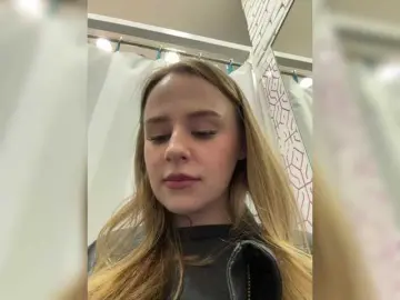 Elegantbabe  live sex cam