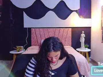 Scarlett--joness  live sex cam