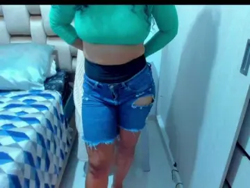 AlaskaMiller  live sex cam