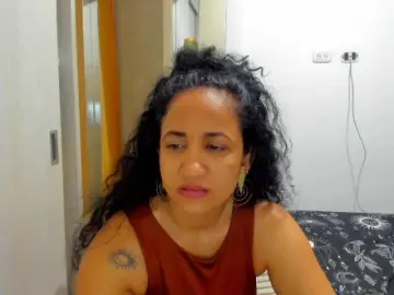 AlaskaMiller  live sex cam