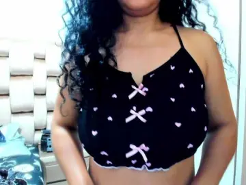 AlaskaMiller  live sex cam